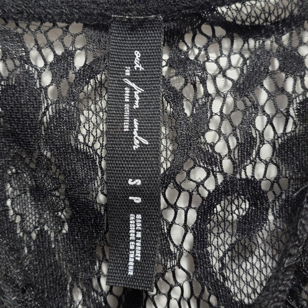 Out From Under Urban Outfitters Black Lace Sheer Crop Cami Tank Top Size S Goth - Picture 3 of 7